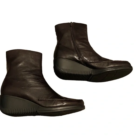 Liz Claiborne Flex Narda Coffee Bean Leather Wedge Ankle Boots - Picture 6 of 11